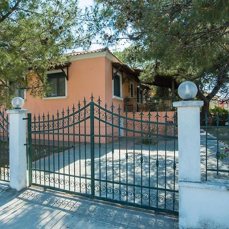 Villa Pefka Nikiti  Exterior photo