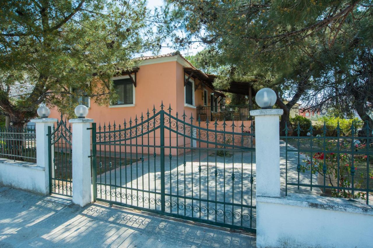 Villa Pefka Nikiti  Exterior photo
